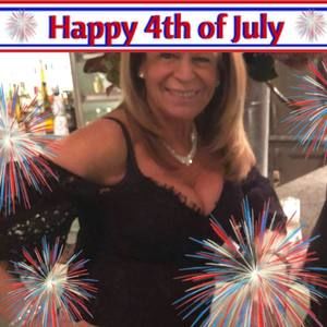 Meet your Posher, Elaine